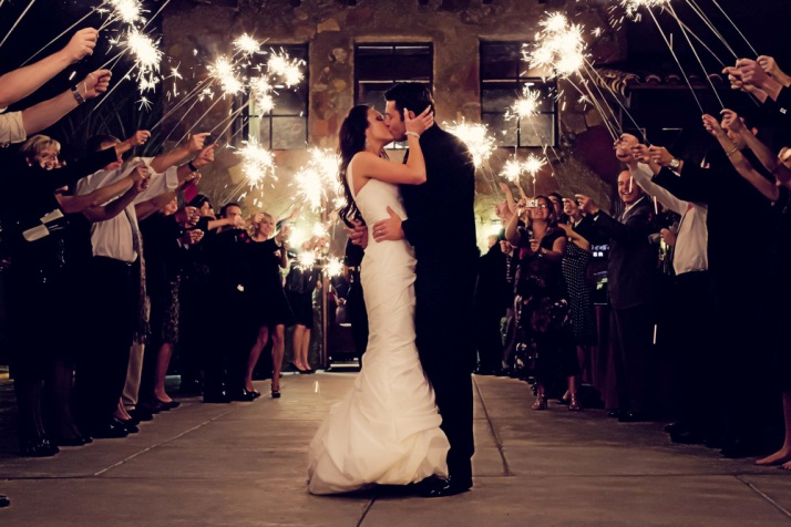 Фото бенгальские огни на свадьбе — Орёл | oryol.salutsklad.ru Фото бенгальские огни на свадьбе — Орёл | oryol.salutsklad.ru